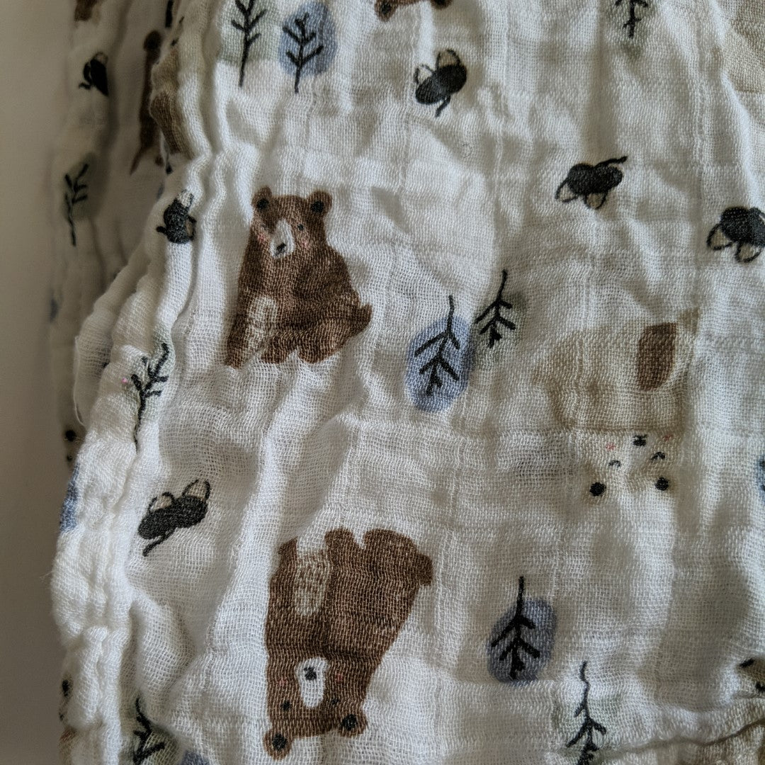 Bears forest muslin wrap - size 0000