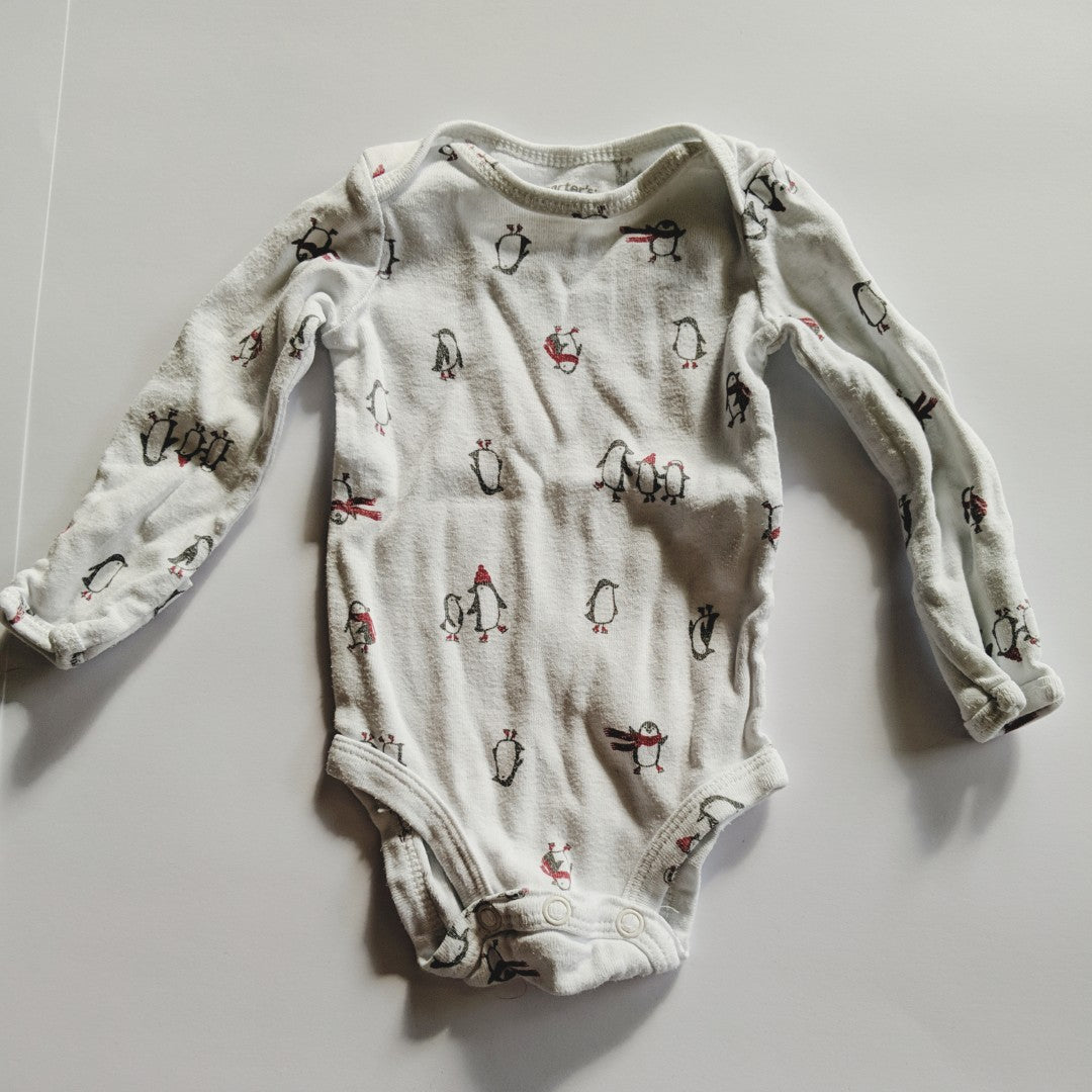 White penguins long sleeved bodysuit - size 0000
