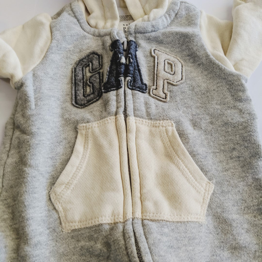 Baby gap grey and cream thick warm onesie - size 000