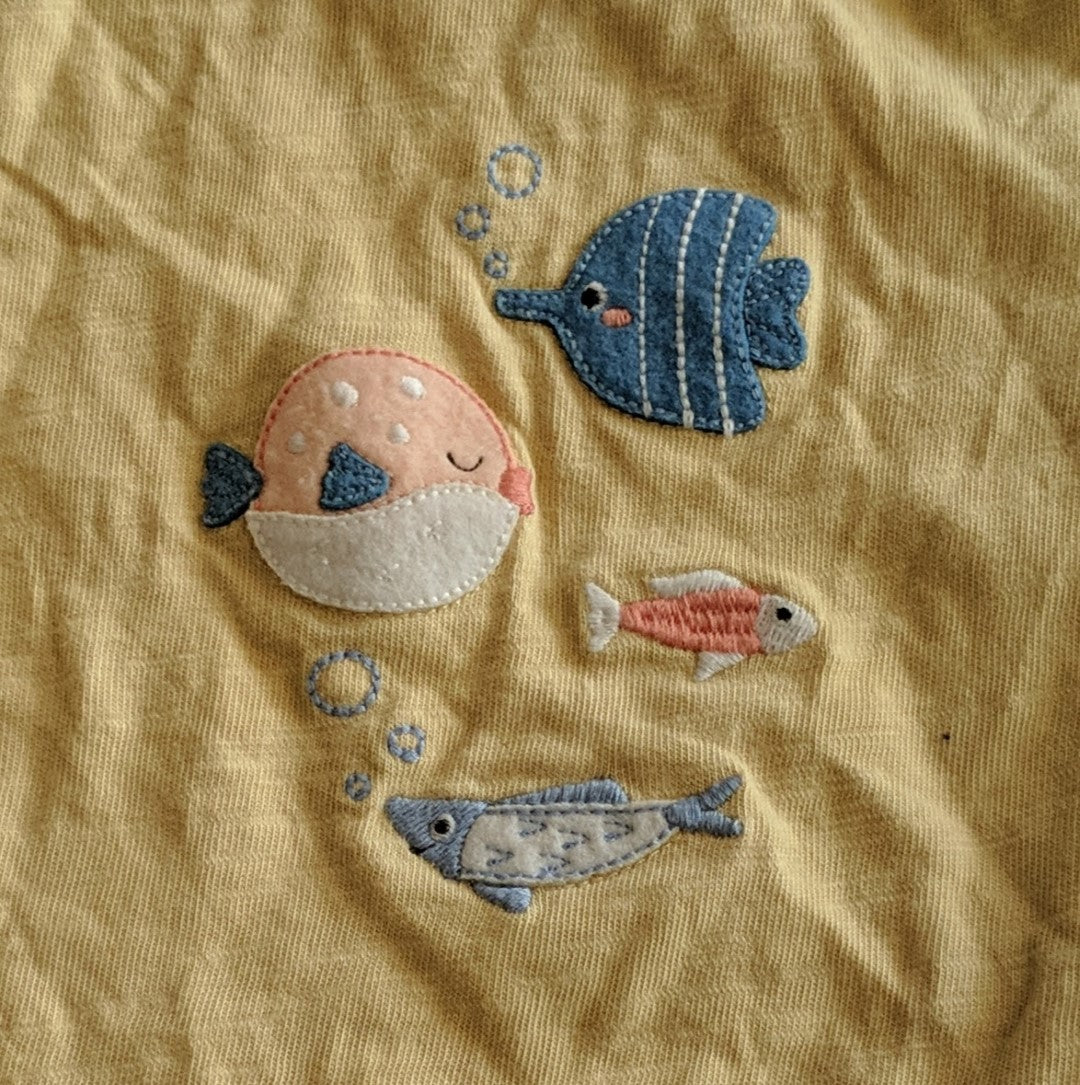 Yellow embroidered fish T-shirt - size 00