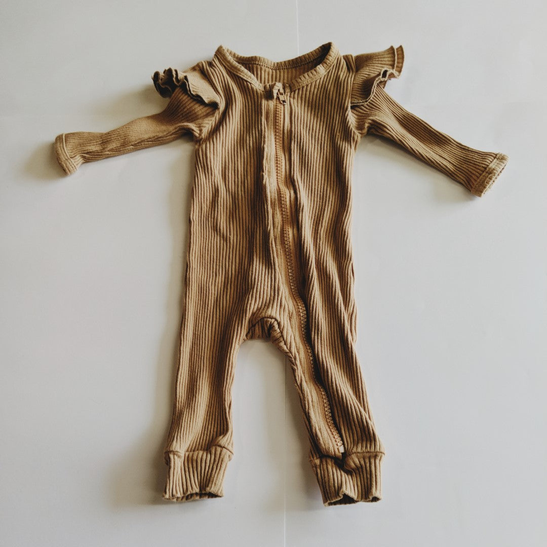 Brown ribbed ruffle footless onesie - size 000